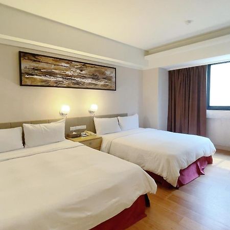 Delton Hotel Kaohsiung Dış mekan fotoğraf