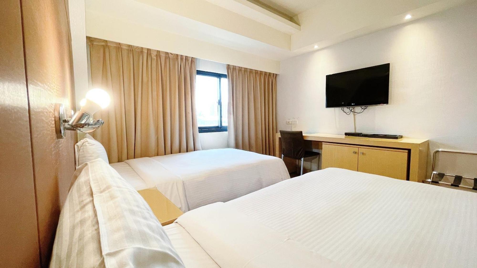 Delton Hotel Kaohsiung Dış mekan fotoğraf